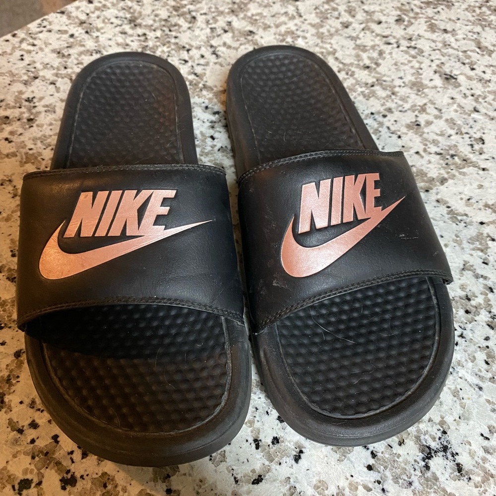 Nike slides